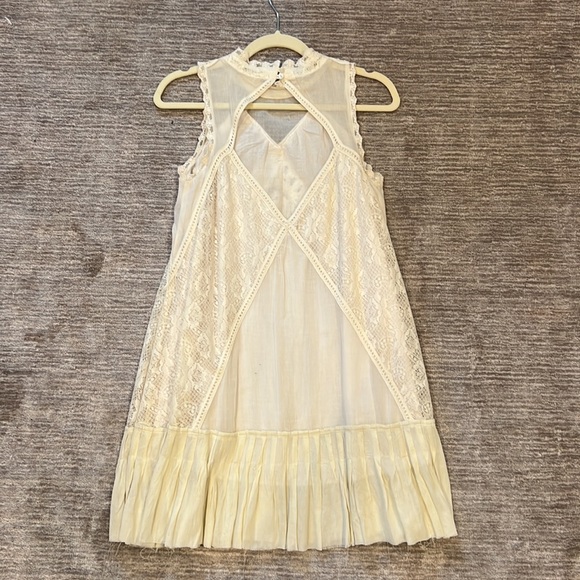 Free People Ivory Sheer and Lace over lay dress with back cutout. - Picture 2 of 3